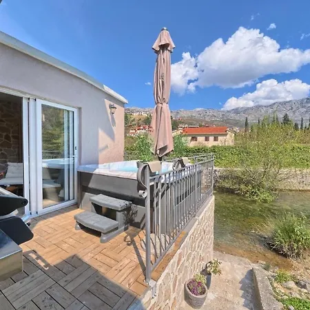 Chill House Near Split